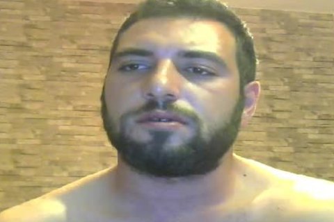 Giovane Turco Barbuto Sempre Piaciuto Recitava Un Famoso Proverbio E Come Dargli Torto? Questo Prestante Ragazzotto Ci Offre Uno Spettacolo Tutto Casalingo
