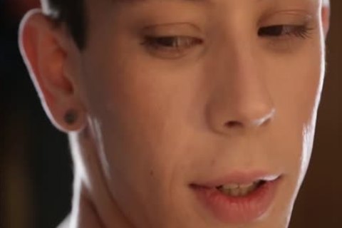 attractive twinks fucking After Soccer Training Schwule Jungs