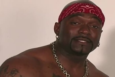White Thug gets fucked right into an arsehole By black guys