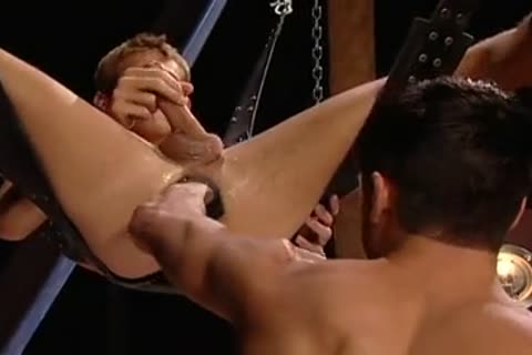 ravishing Spot W/Ryan Raz