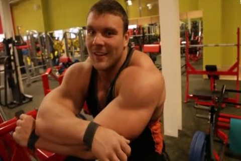 Ruso large (Russian Federation Muscle)