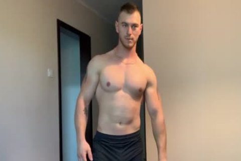 OF - Bodyouwant naked Flexing & stroking 1