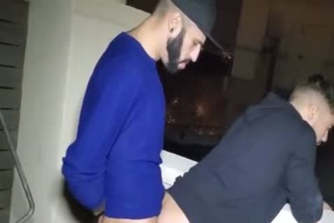 Ev - His neighbour pounded Him On The Rooftop With Romeo Davis And Dann Grey