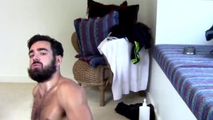 AmateursDoIt - Hairy Batt fun with toys