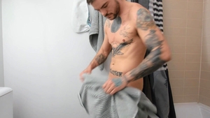 MEN.com - Wet Chuck Conrad & Tommy Tanner gagging indoors
