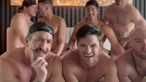 This kinky Bottom Took 3 Hung penises Inside At The Same Time [ONLYFANS]